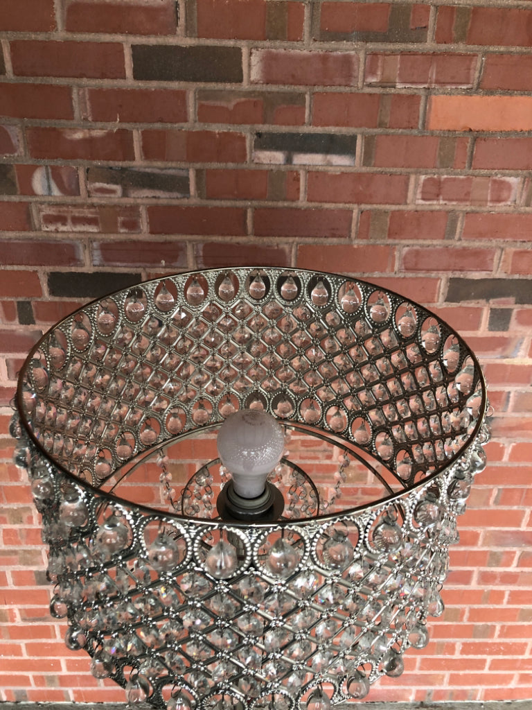 SILVER FLOOR LAMP W/CRYSTAL SHADE.