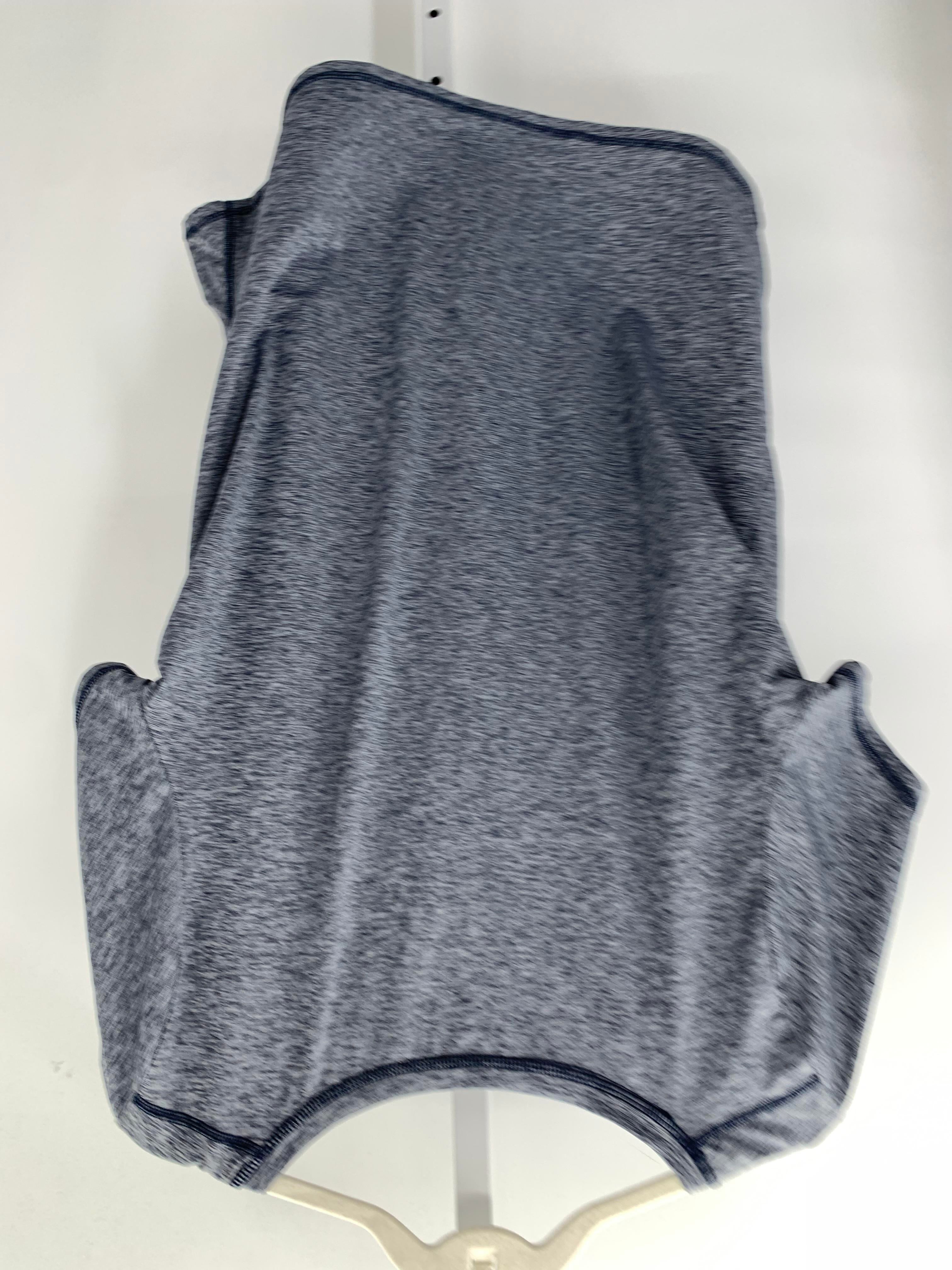 Nike Size Extra Large Misses Short Sleeve Shirt