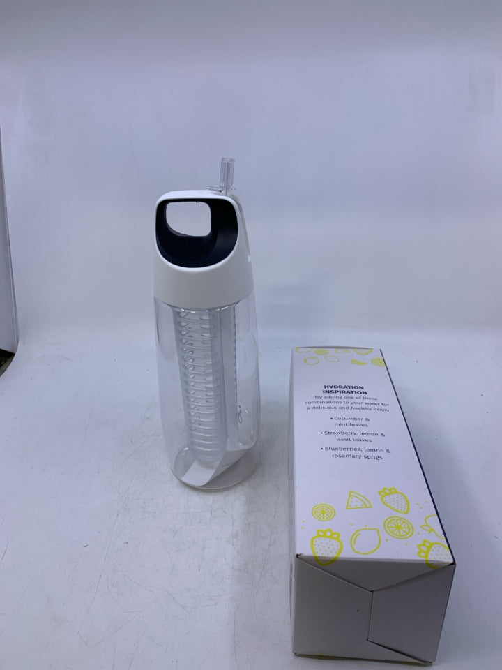 NIB INFUSER WATER PLASTIC BOTTLE JENNY CRAIG.