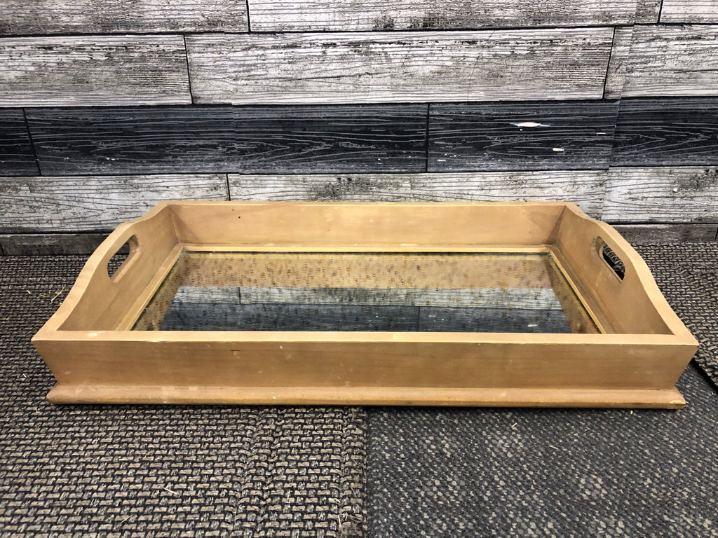 LARGE GOLD MIRROR BOTTOM TRAY.