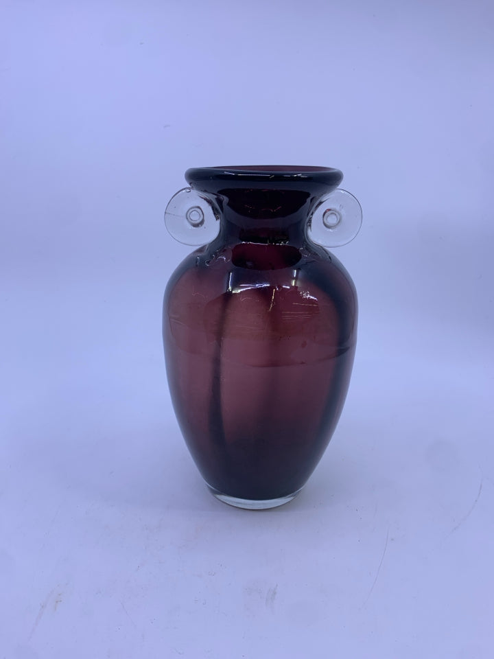 PURPLE GLASS VASE W/CIRCLE DETAILING.