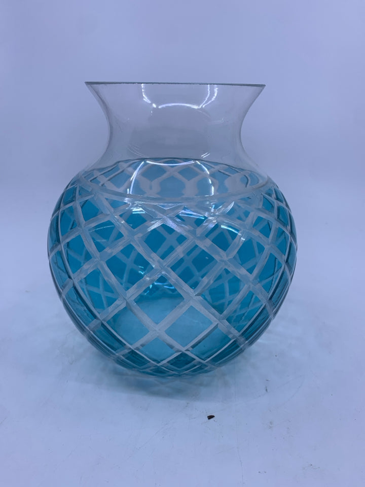 THICK GLASS VASE W/ ETCHED DIAMOND PATTERN BLUE TINT.