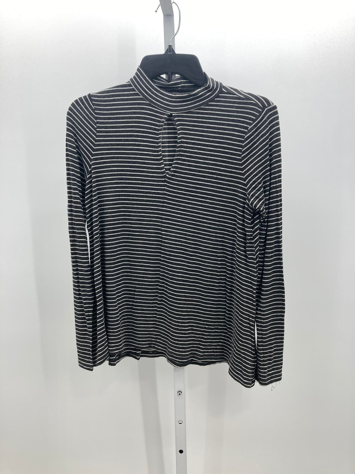 American Eagle Size Medium Juniors Long Sleeve Shirt
