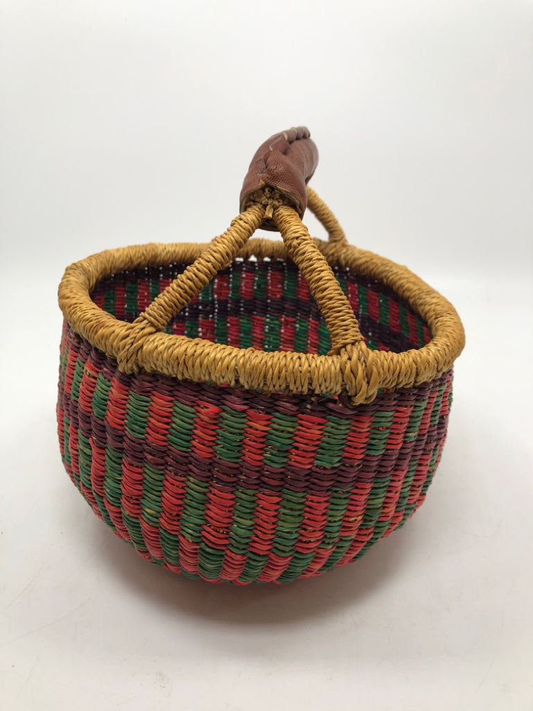 MULTI-COLOR WOVEN BASKET.