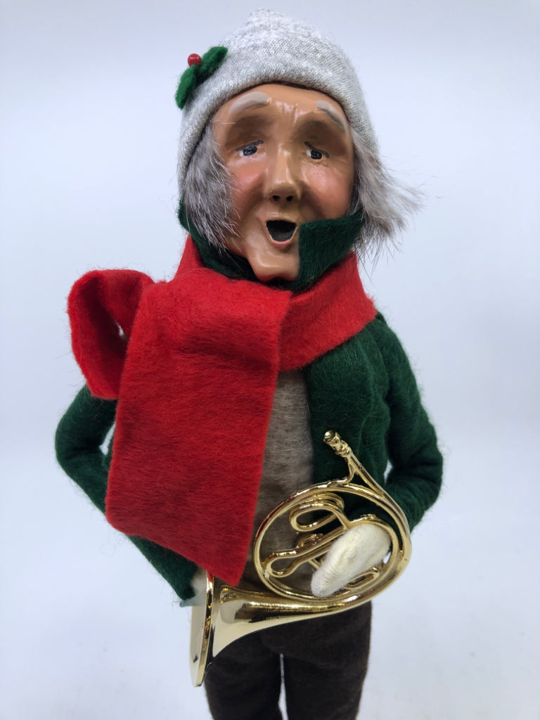 BYERS' CHOICE OLD MAN HOLDING FRENCH HORN-1992.