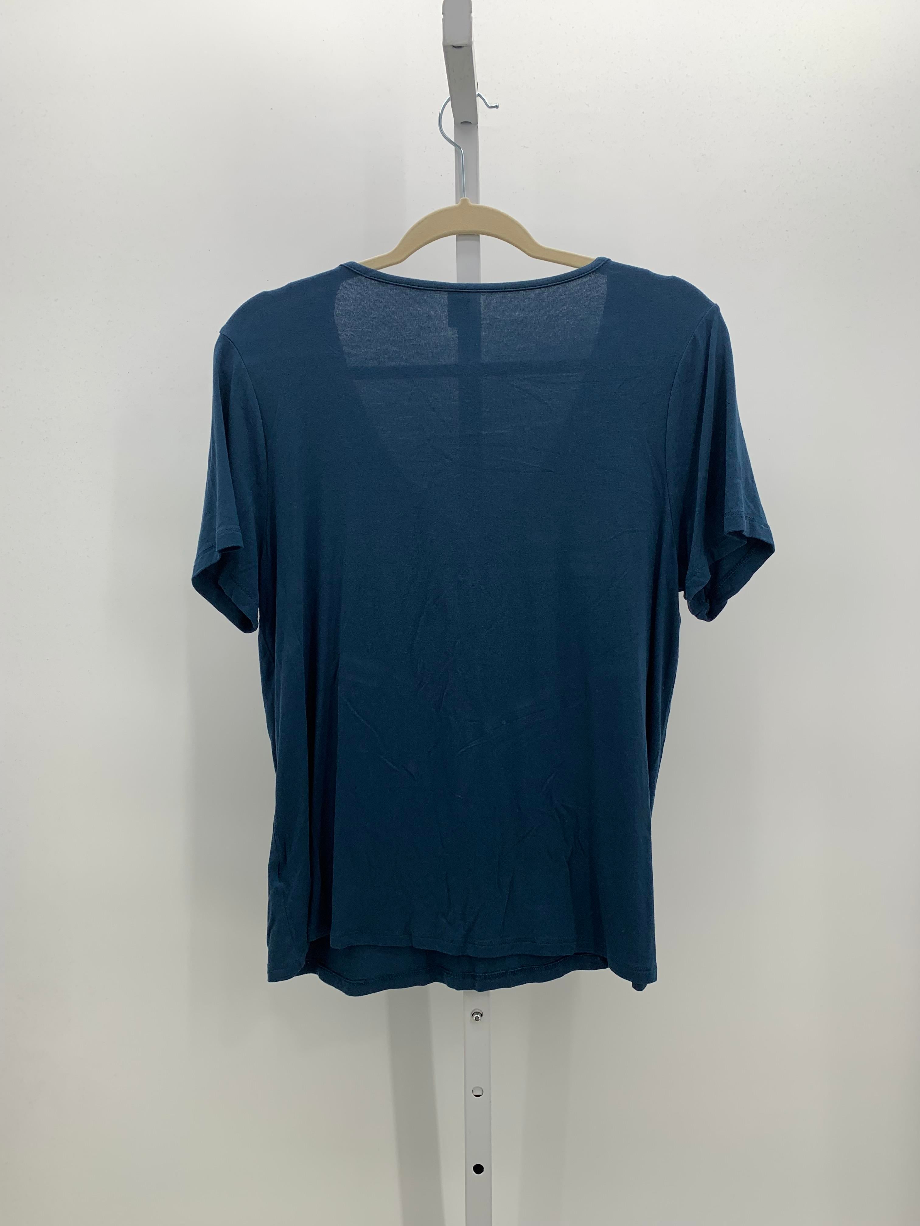 Old Navy Size Medium Misses Short Sleeve Shirt