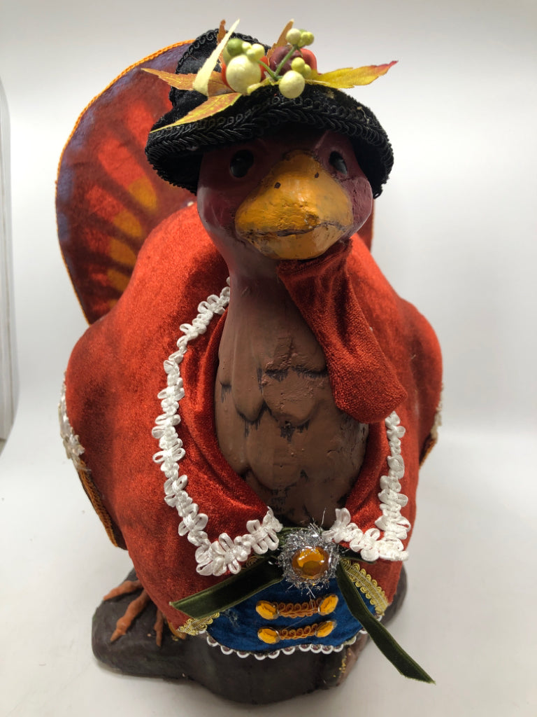 HEAVY THANKSGIVING TURKEY W/RED VELVET OUTFIT AND HAT.