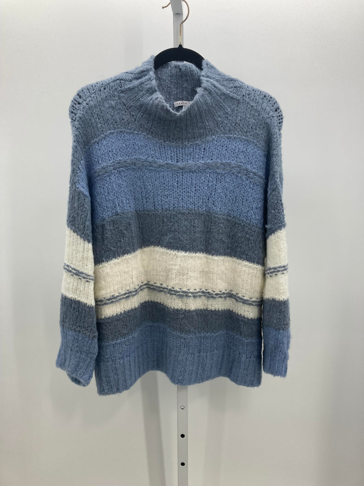 Size Small Juniors Long Sleeve Sweater