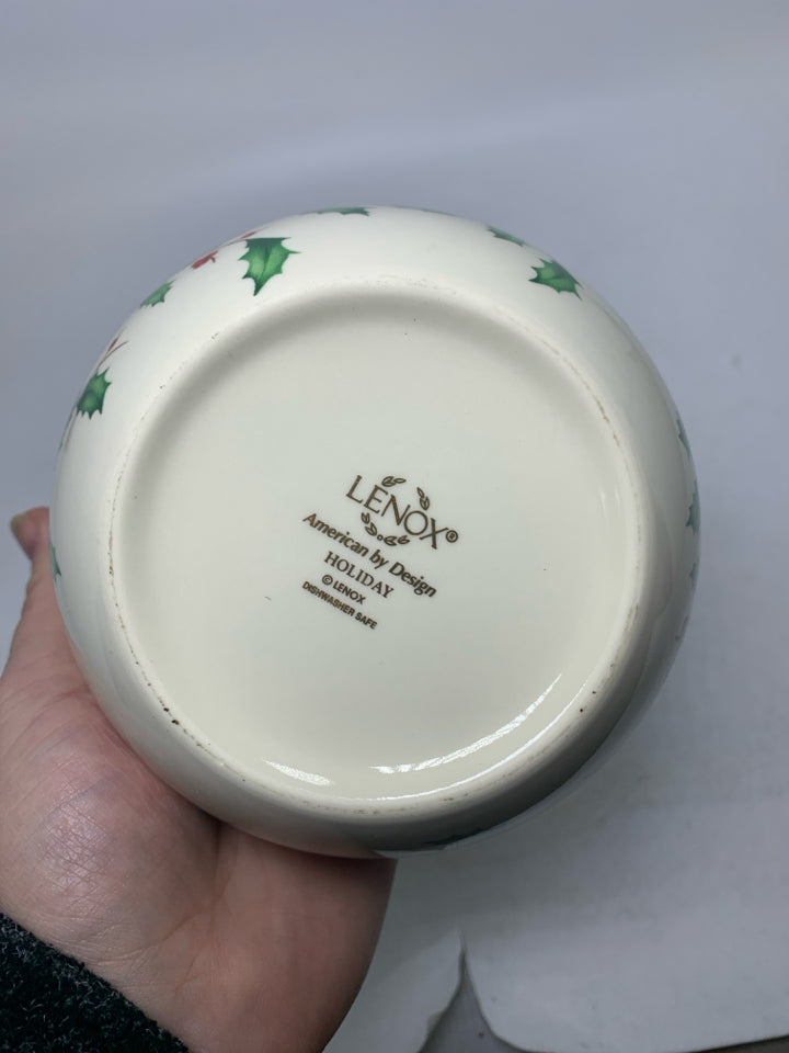 LENOX IVORY HOLIDAY SMALL BOWL W/ GOLD RIM.
