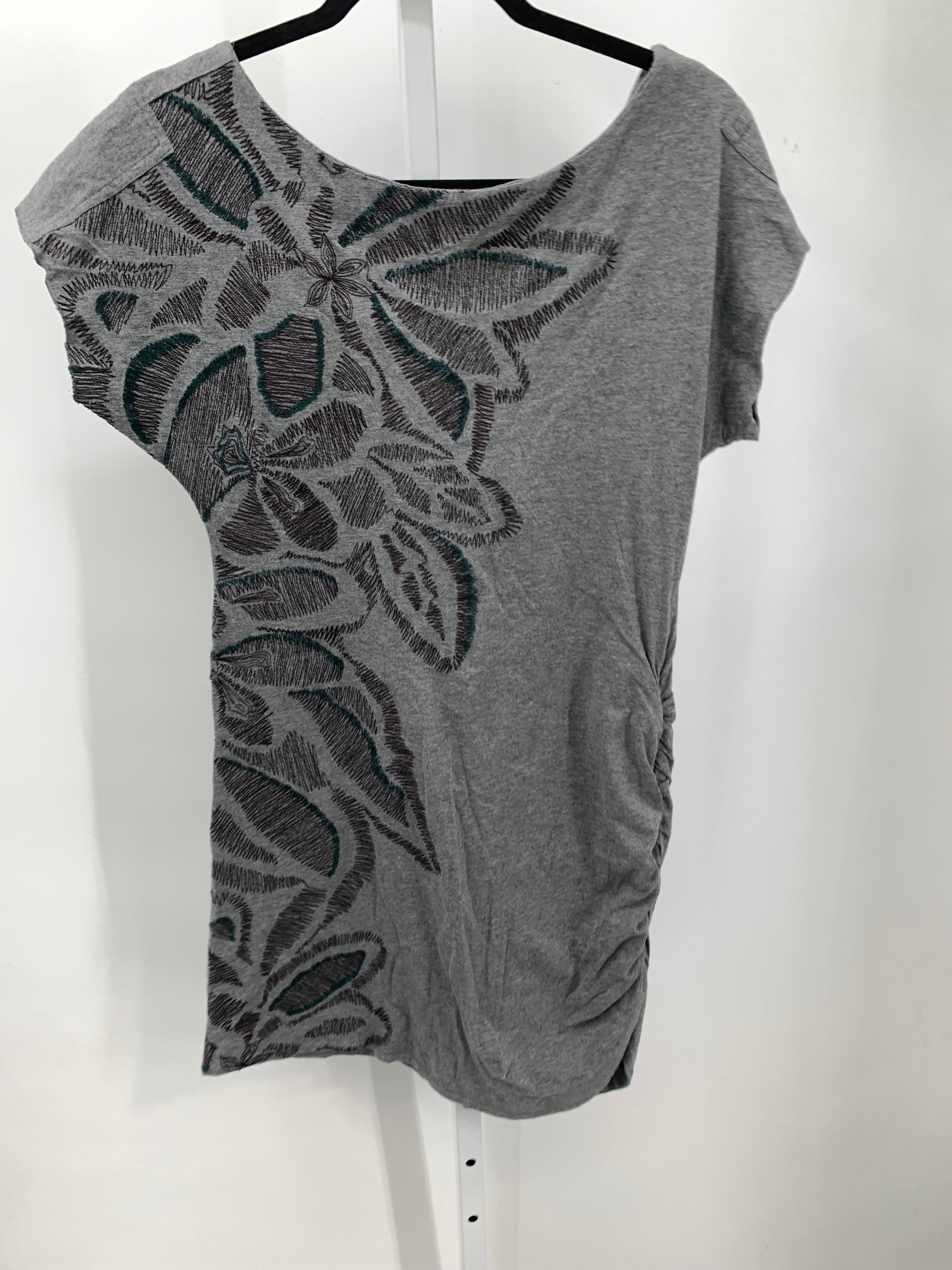 Size Medium Misses Short Sleeve Dress