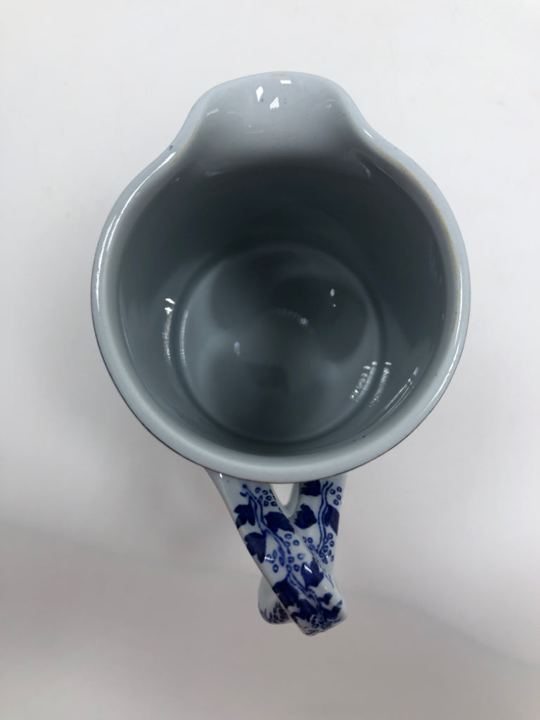 SMALL BLUE SPODE FITZHUGH PITCHER.