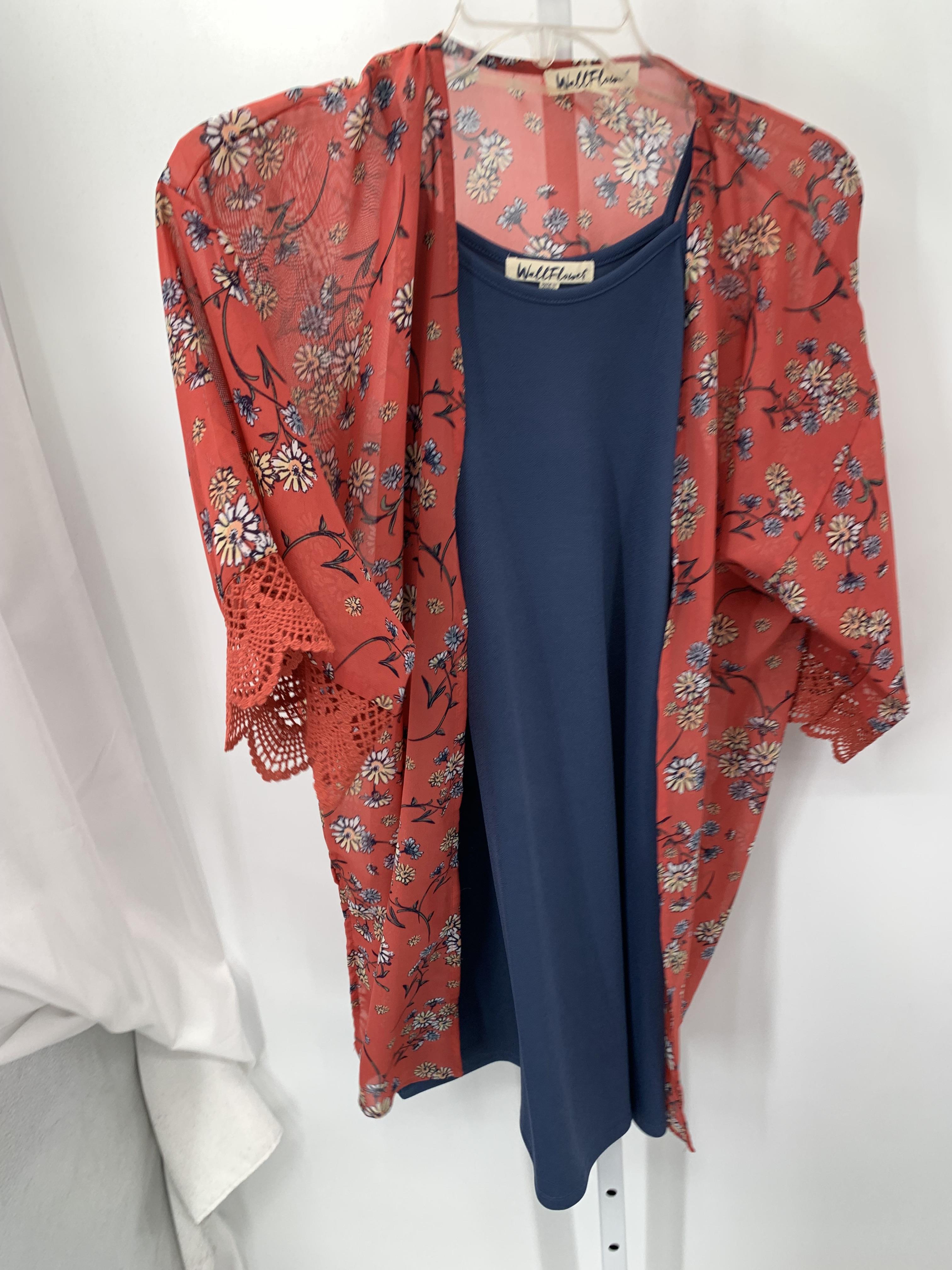 Wallflower Size Medium Juniors 2pc. Outfit