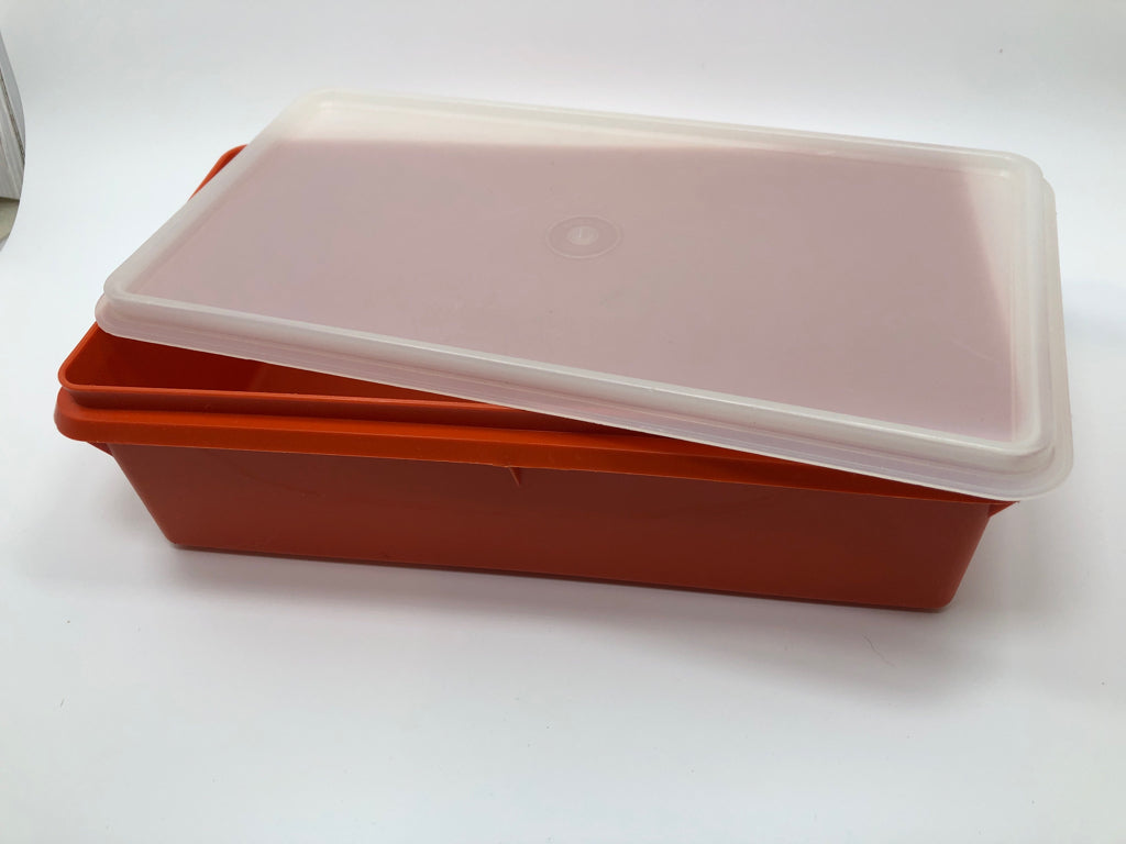 VTG ORANGE RECTANGLE TUPPERWARE STORAGE.