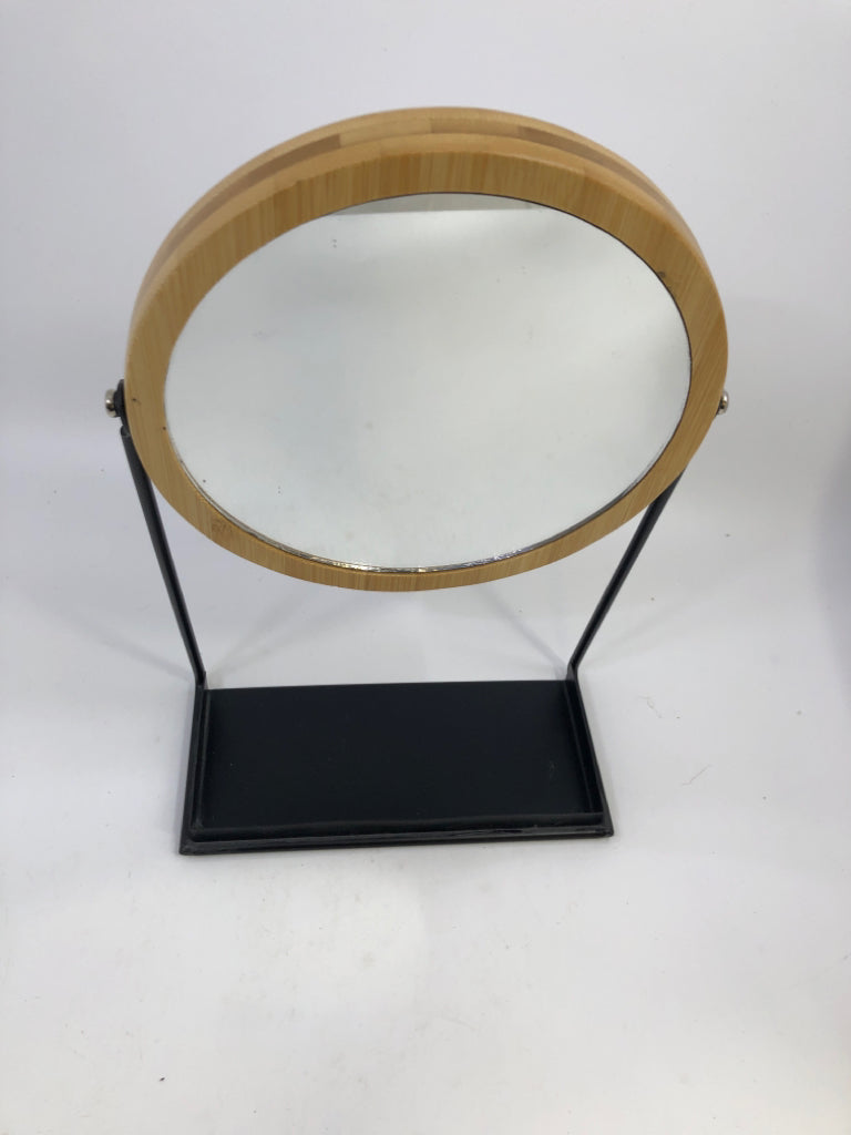 CIRCULAR MAKEUP MIRROR W/METAL BASE & WOOD FRAME.