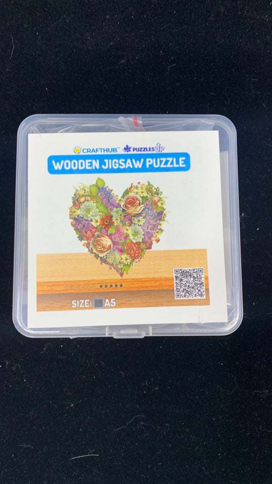 NIB WOODEN JIGSAW PUZZLE HEART.