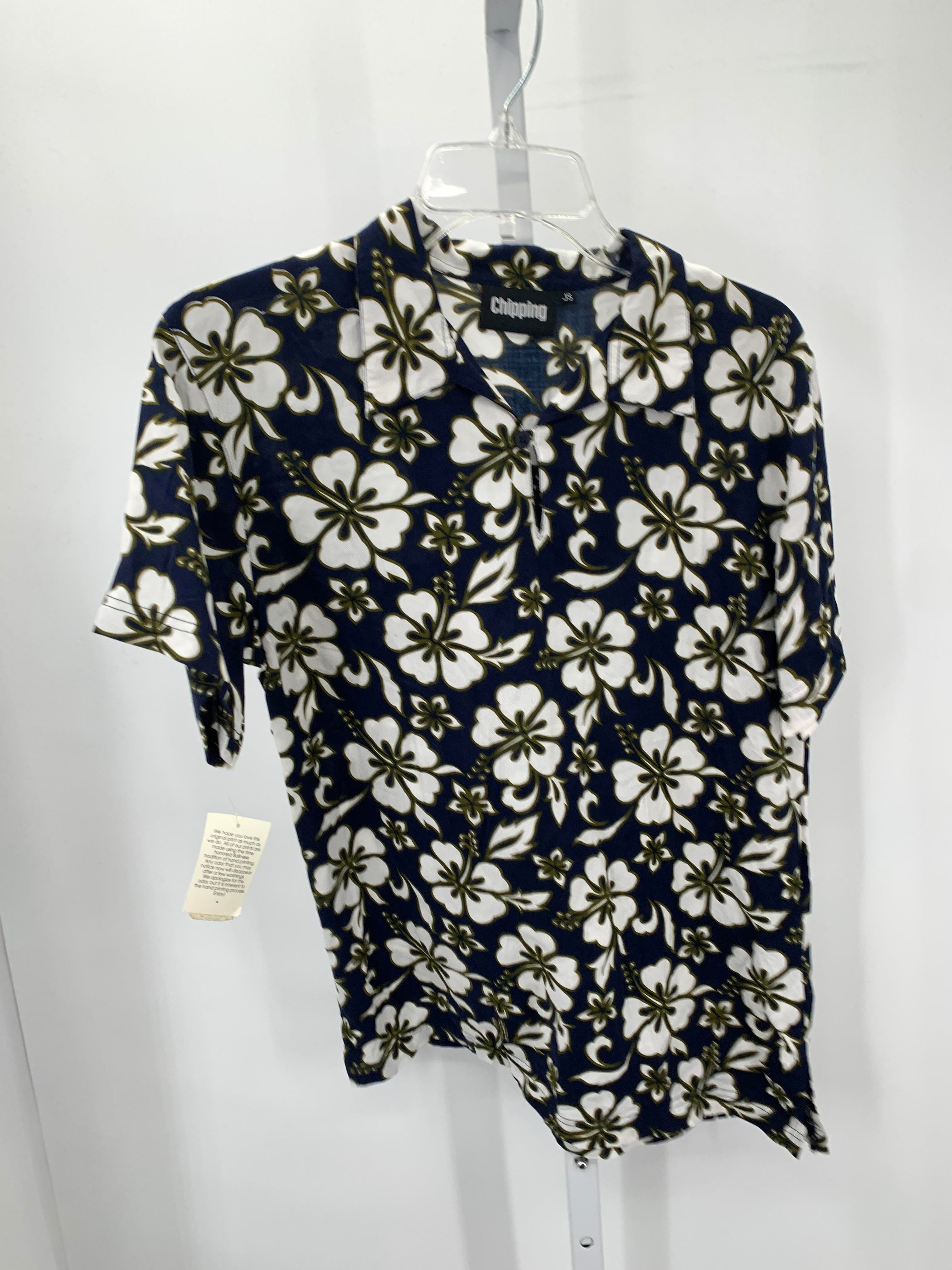 Size Small Juniors Short Sleeve Shirt