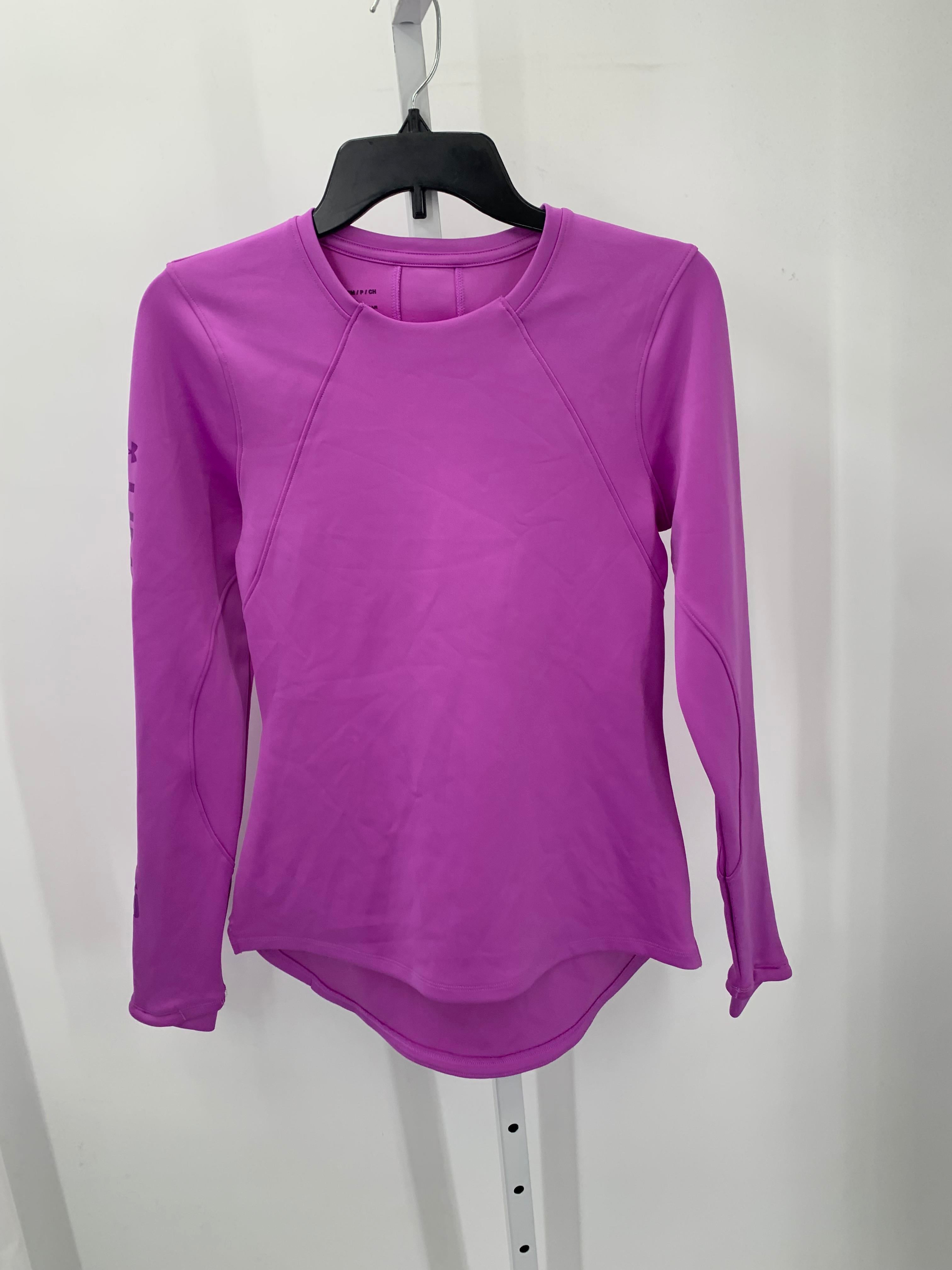 Under Armour Size Small Misses Long Sleeve Shirt