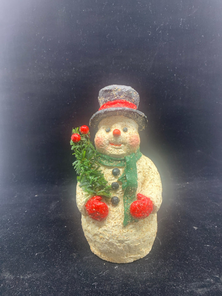 SNOWMAN W PINE IN HANDS.