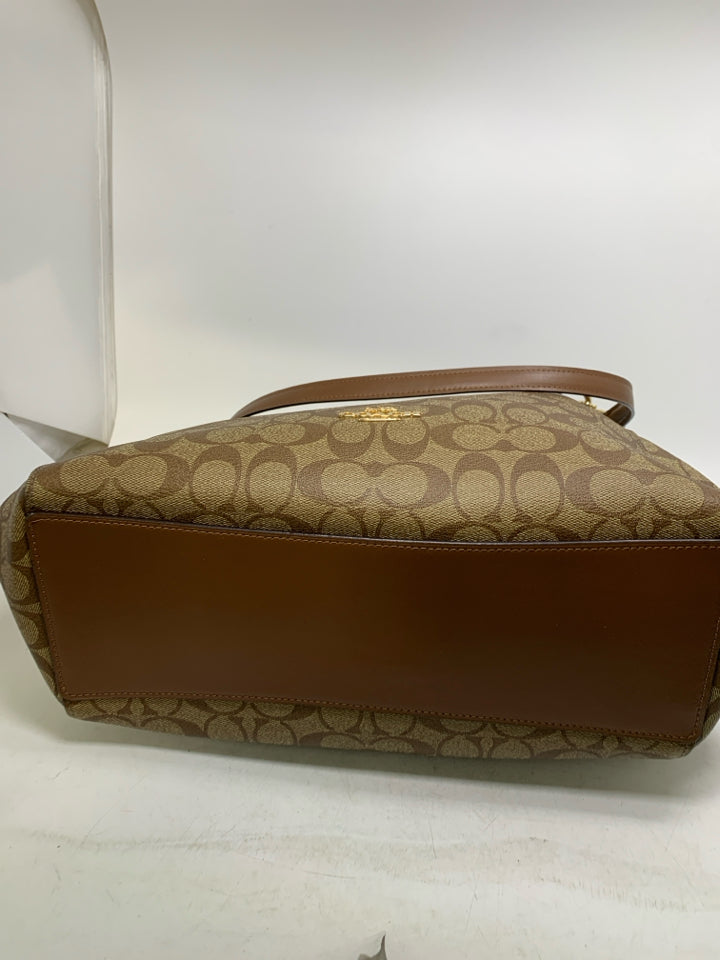 Coach F80298 Hallie Signature Canvas Shoulder Bag
