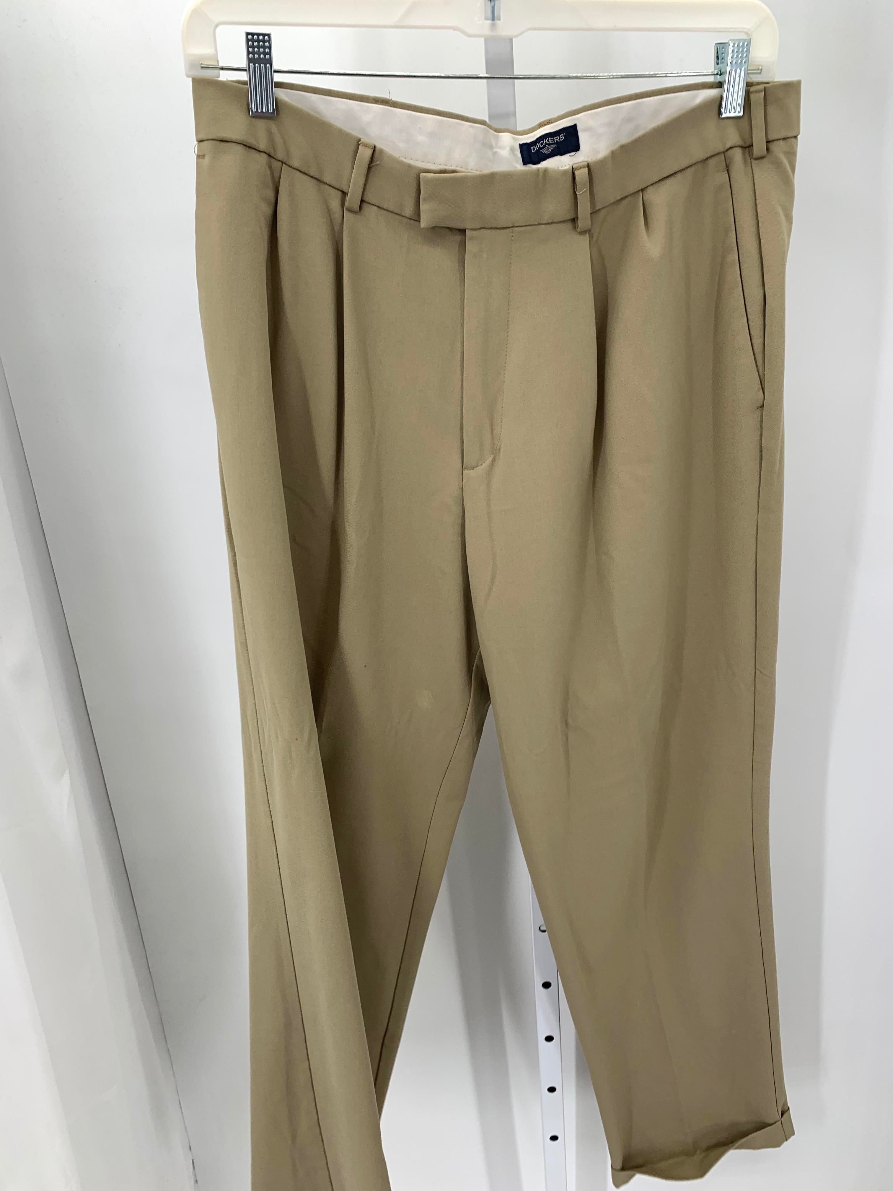 PLEATED RELAXED FIT