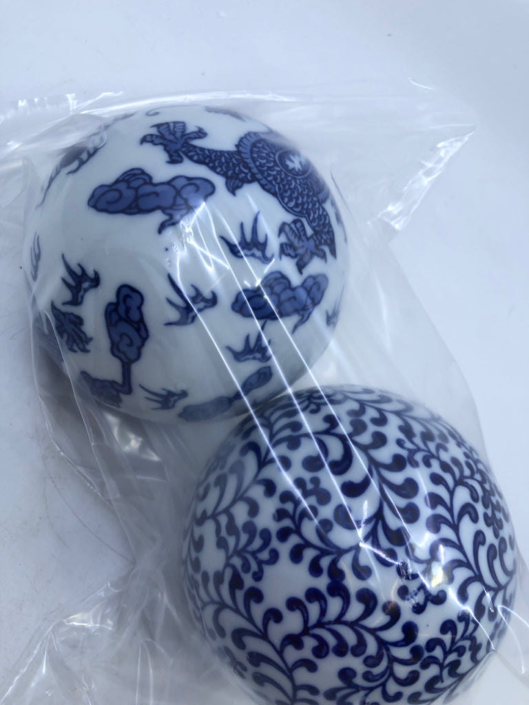2 BLUE/WHITE FLORAL CENTERPIECE FILLER BALLS.