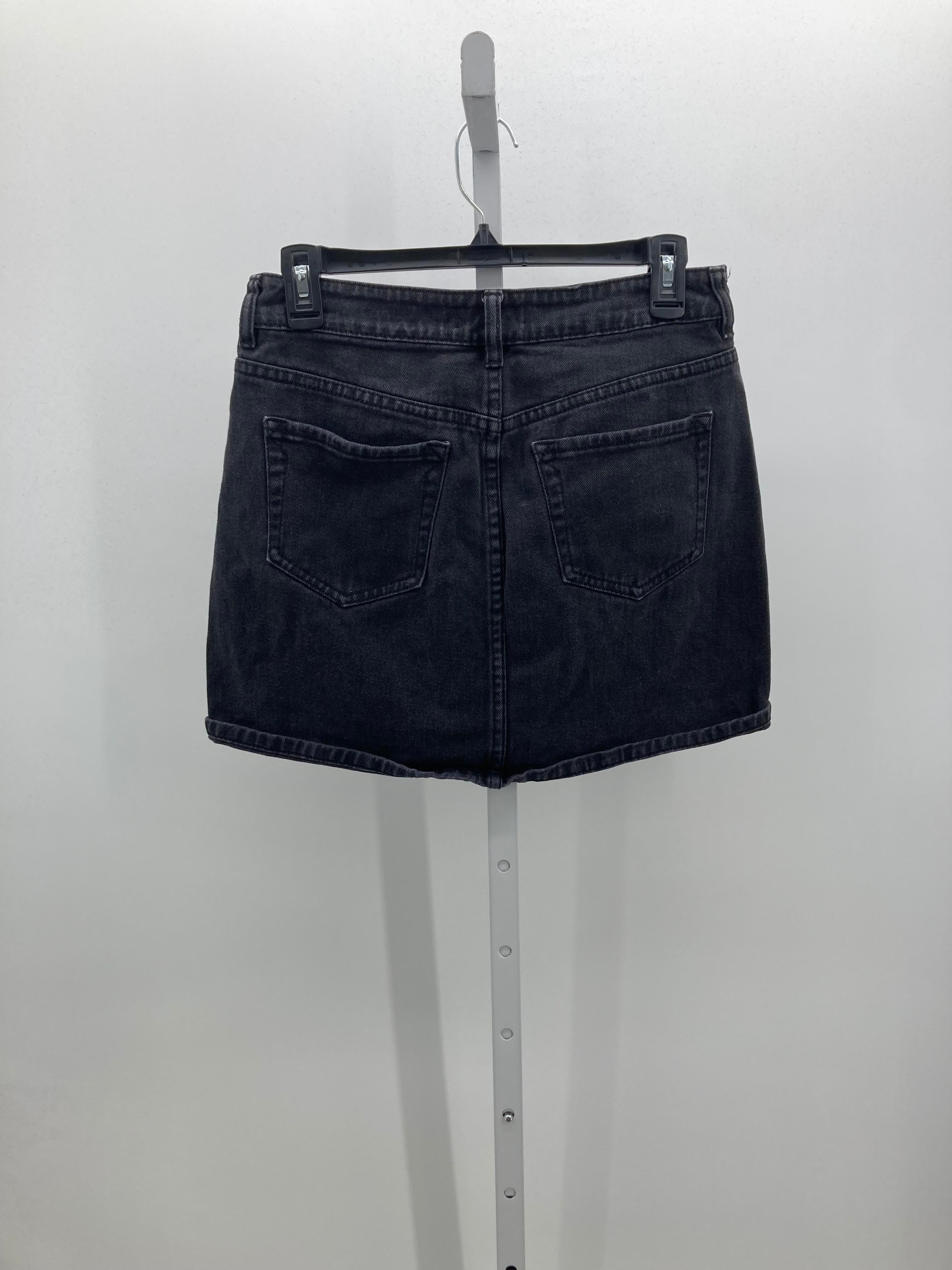 Kendall & Kylie Size 2 Juniors Skirt