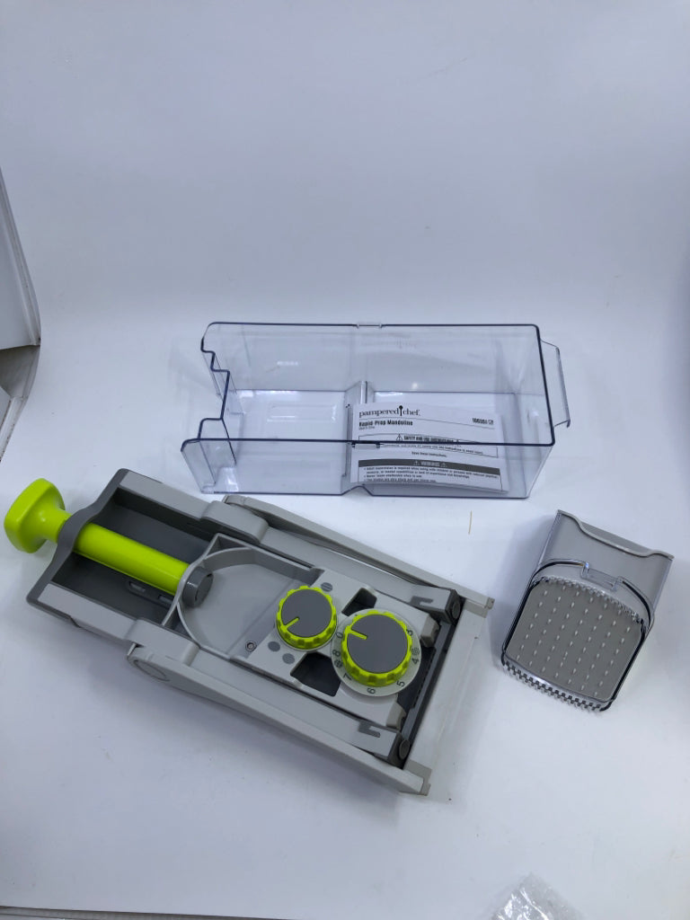 NIB PAMPERED CHEF RAPID PREP MANDOLINE.