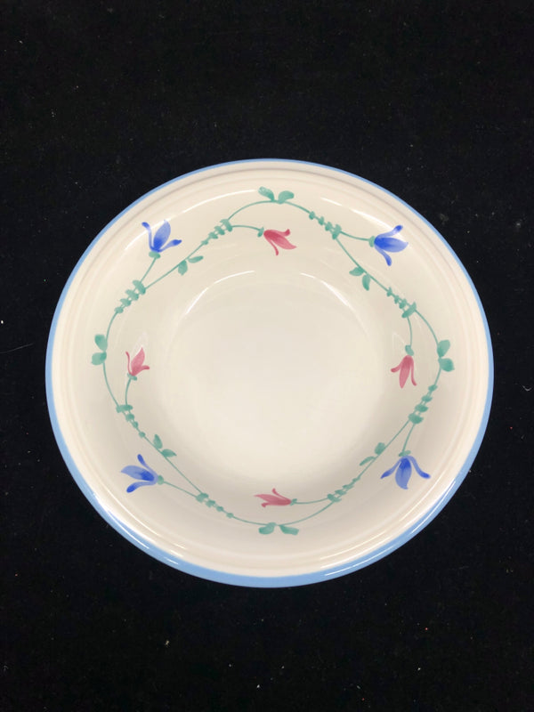 4 SAVOIR VIVRE BLUE AND PINK FLORAL BOWLS.