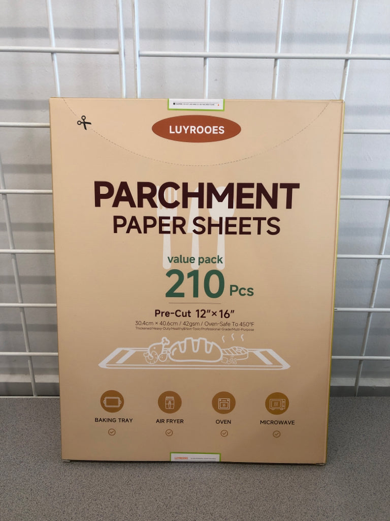 NIB LUYROOES PARCHMENT PAPER SHEETS.