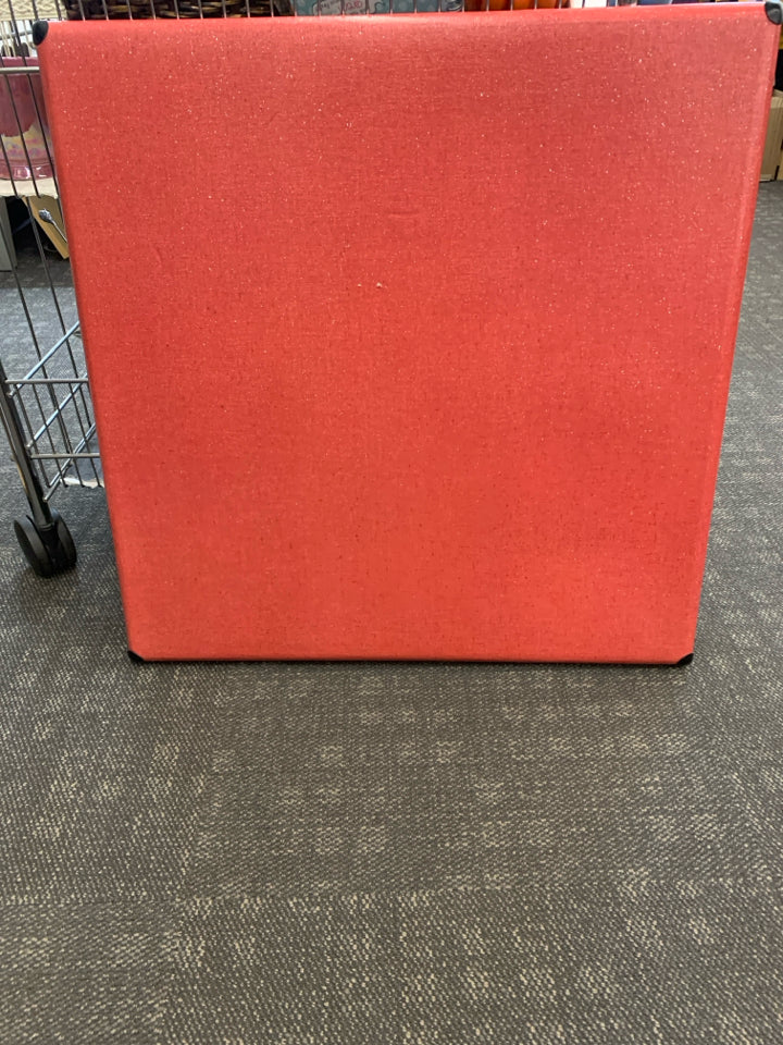 VTG SAMSONITE RED TOP FOLDING CARD TABLE.