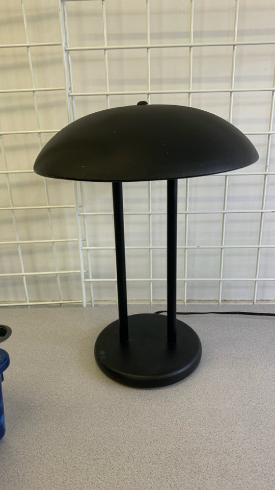 BLACK METAL TWO POLE DOME MUSHROOM DESK LAMP.