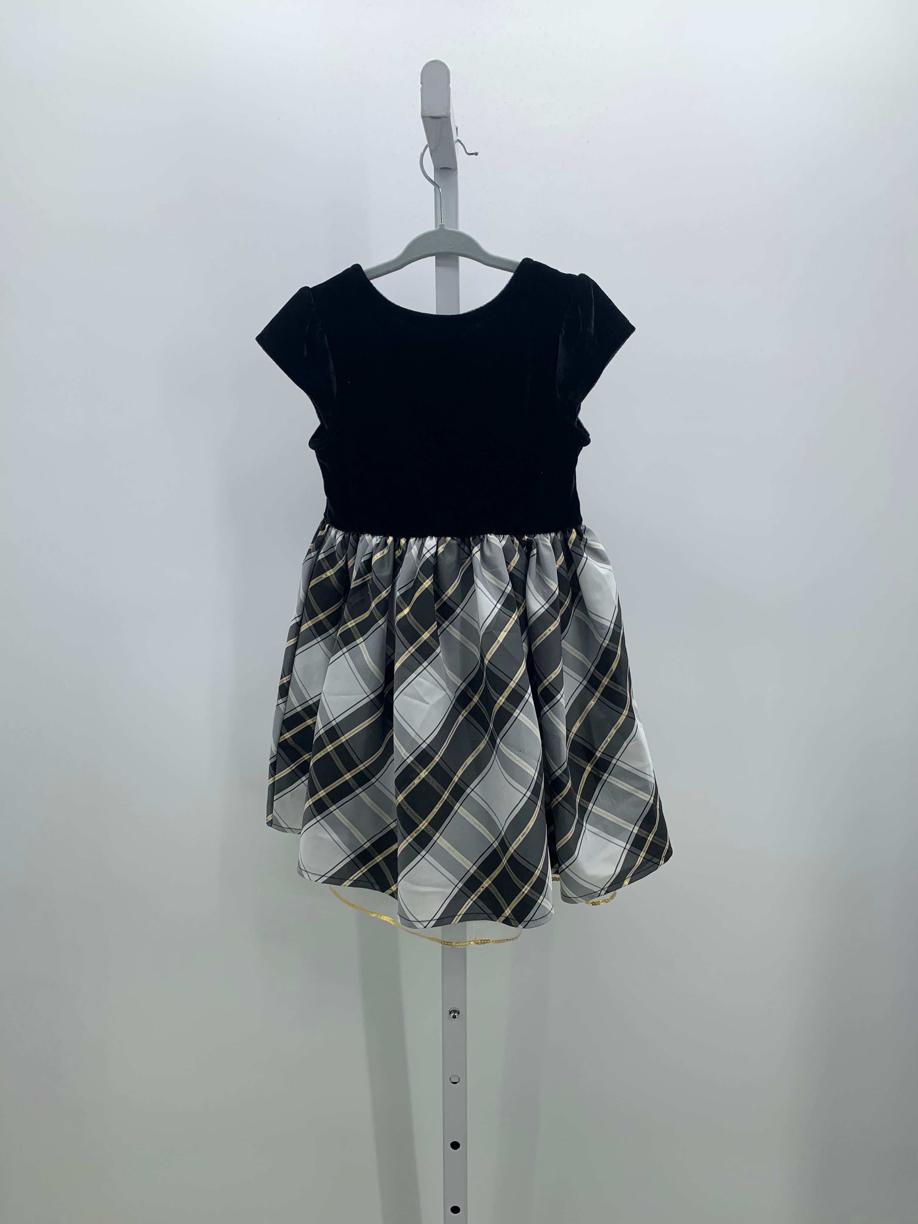 Size 4T Girls Short Sleeve Dress