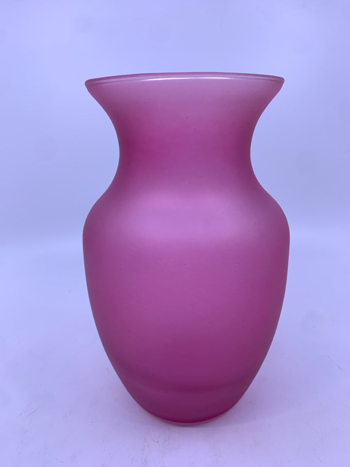 PINK GLASS VASE.