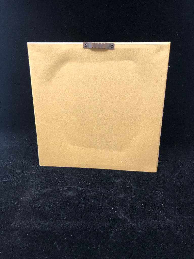 "WASH" SMALL WOODEN SQUARE SIGNS.