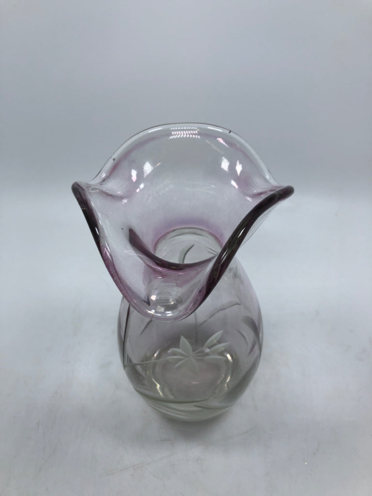 PINK TINTED ETCHED FLORAL GLASS VASE.