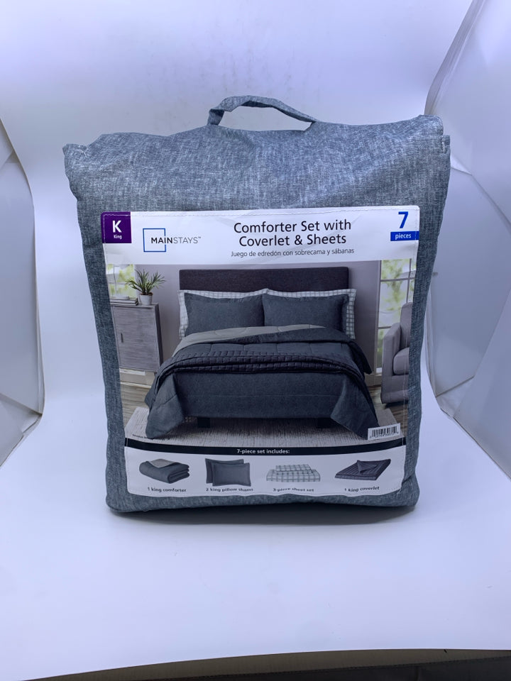 NIP KING COMFORTER SET.