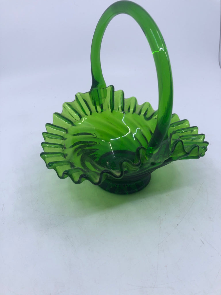 VTG GREEN RUFFLED EDGE GLASS BASKET.