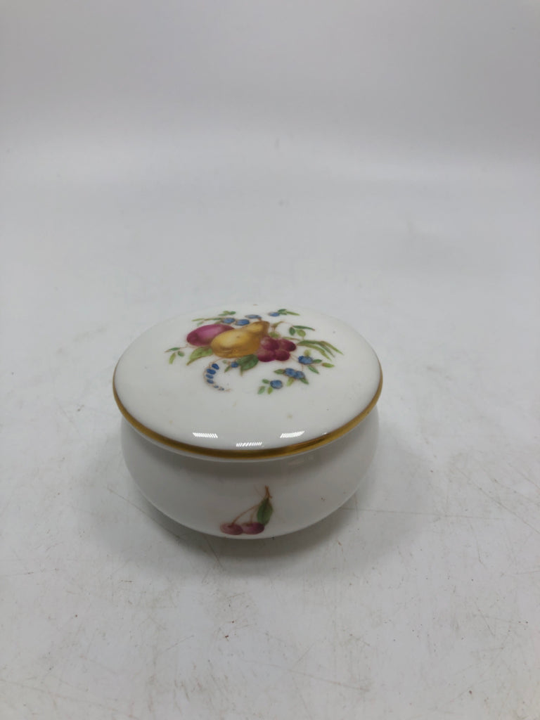 VTG SM DELECTA FRUIT PAINTED PORCELAIN BOX.