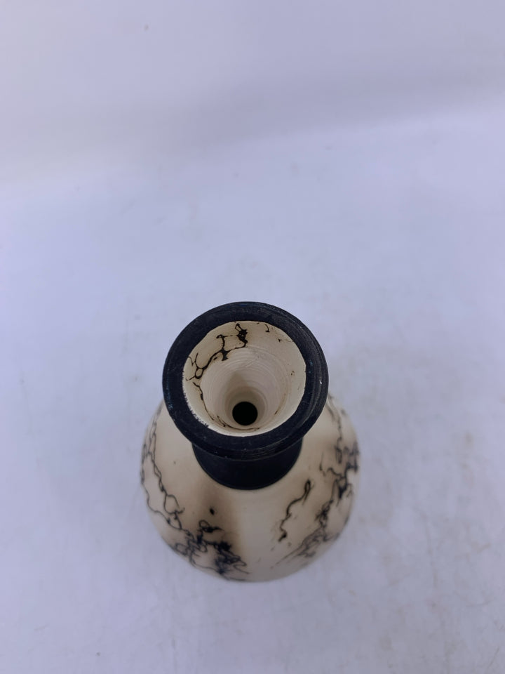 WHITE BASE W/ BLACK NECK+ SWIGGLE DESIGN VASE.