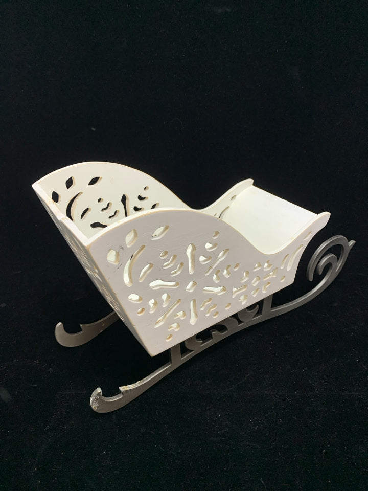 WHITE SLED W METAL BASE DECOR.