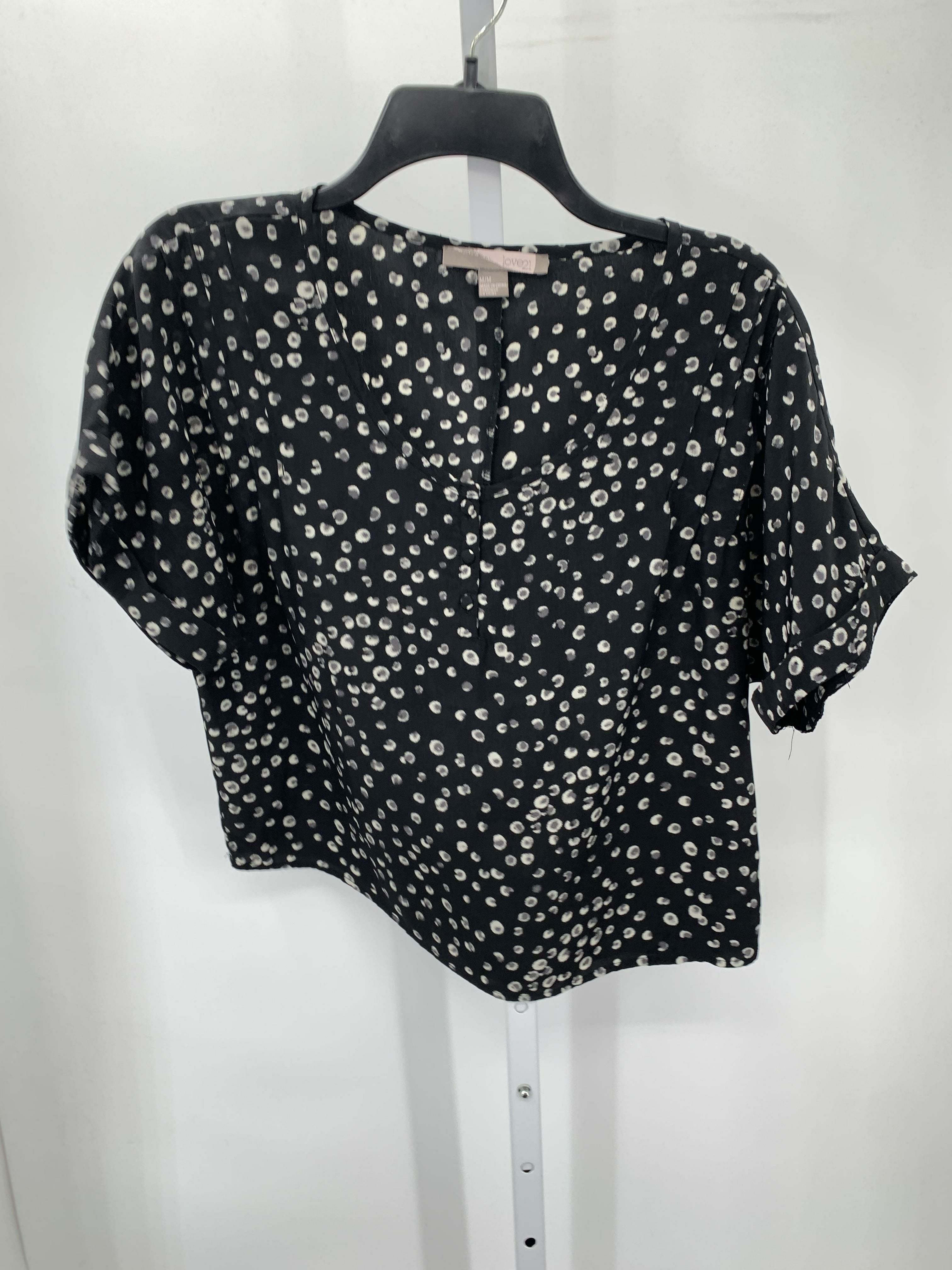 Love 21 Size Medium Juniors Short Sleeve Shirt