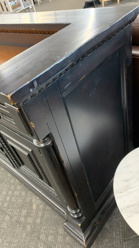 TOMMY BAHAMA KINGSTOWN BUFFET W/COPPER TOP.