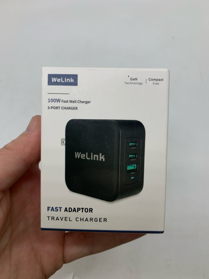 NIB WELINK 3 PORT FAST ADAPTOR TRAVEL CHARGER.