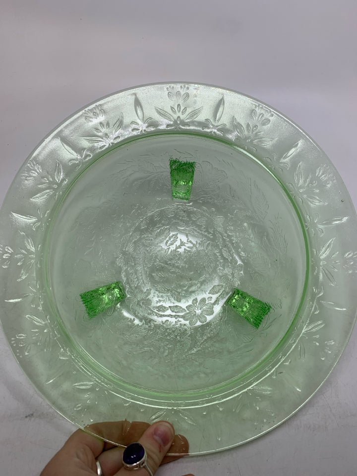 VTG FOOTED GREEN URANIUM CENTERPIECE BOWL COMPOTE DETAILED EDGE.
