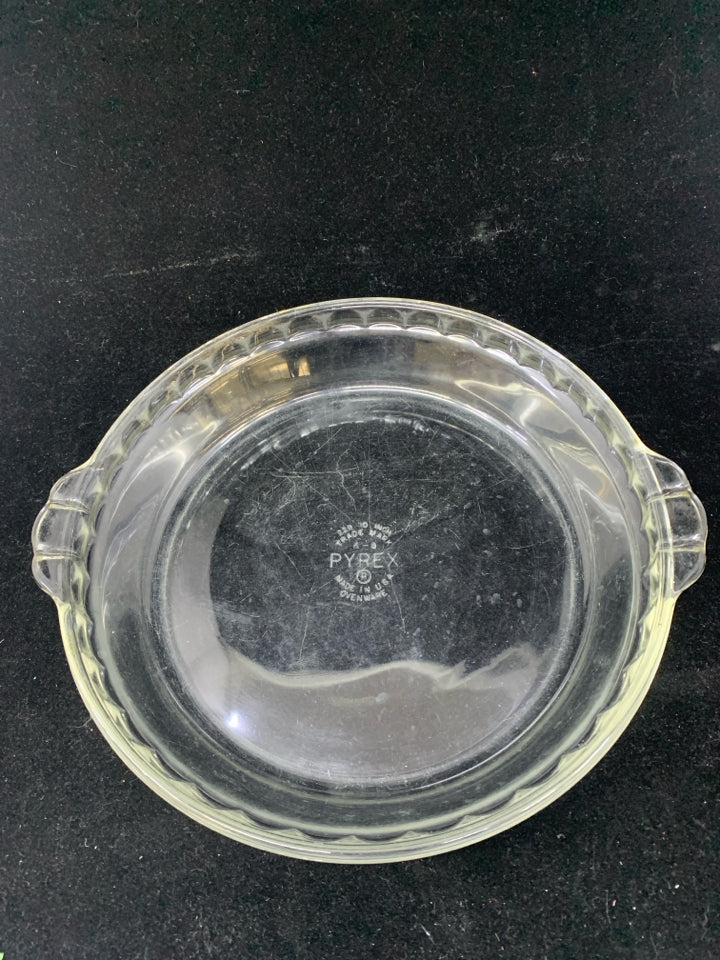 PYREX PIE PLATE.