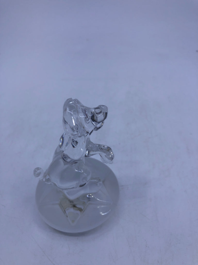 CRYSTAL POODLE ON STAR BALL PAPERWEIGHT.