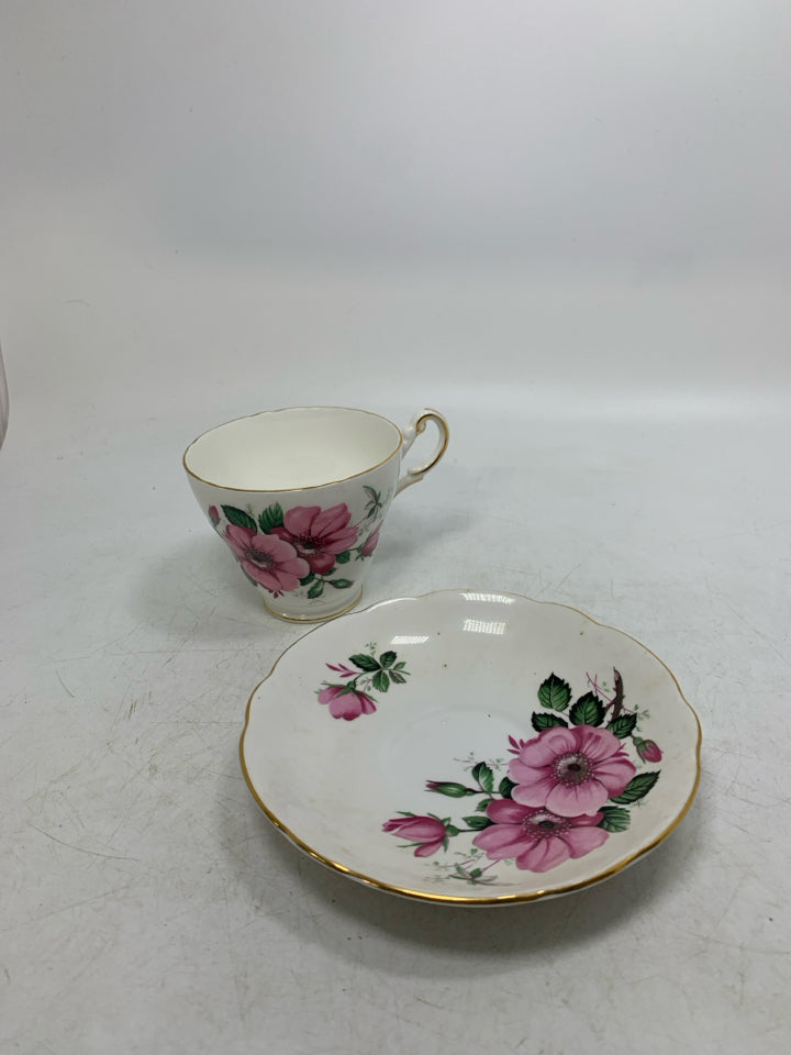 DARK PINK FLOWERS TEACUP.