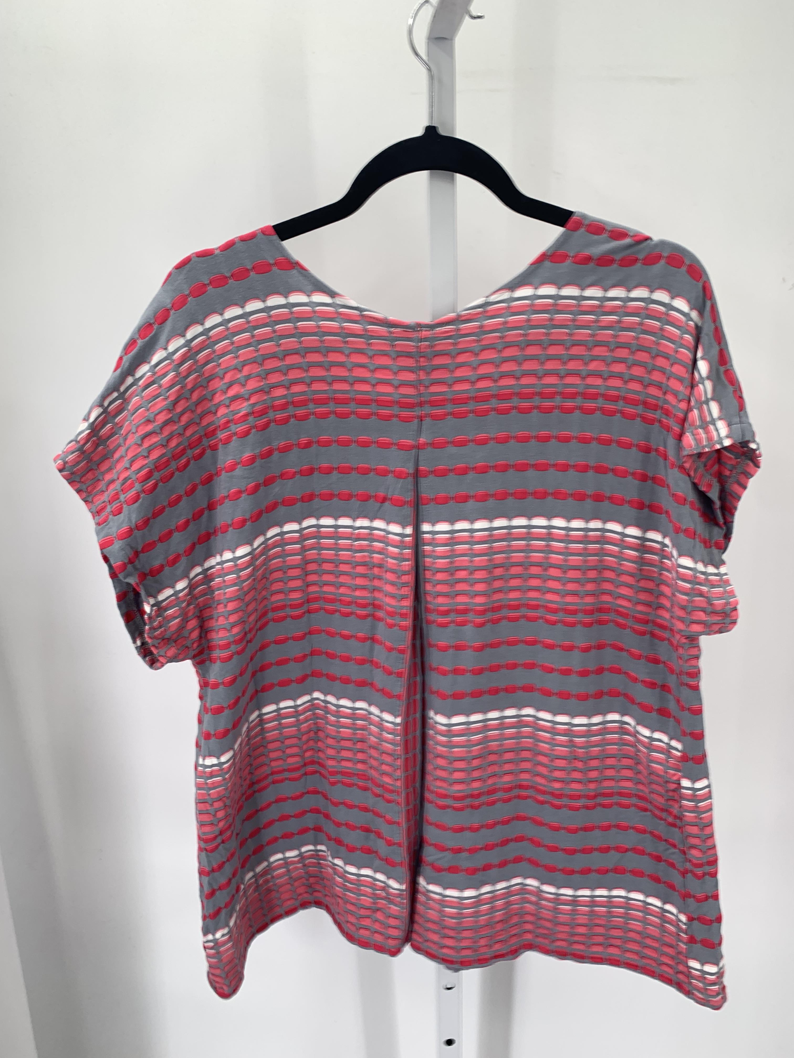 Size Extra Large Misses Short Sleeve Shirt