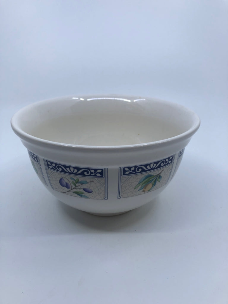 3 PC PFALTZGRAFF NESTING BOWL SET.