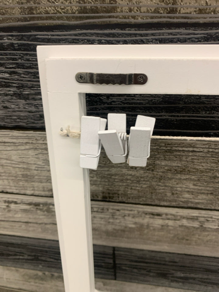 WOOD DISTRESSED WINDOW PANE W PHOTO CLIPS.